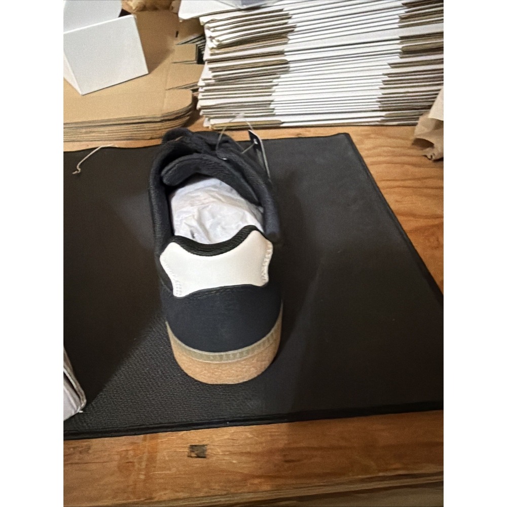 Women's Two-Stripe Timeless Icon Round Toe Vintage Street Style Black S 7.5 - Picture 7 of 7